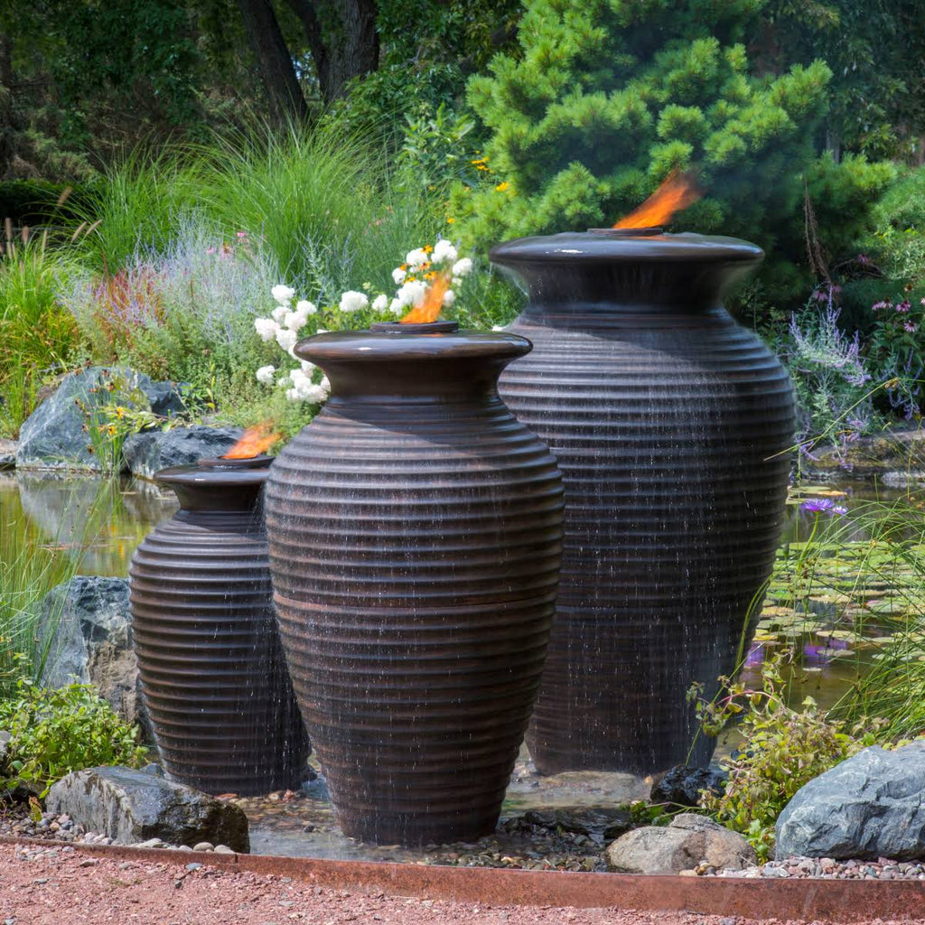Medium Rippled Urn K686