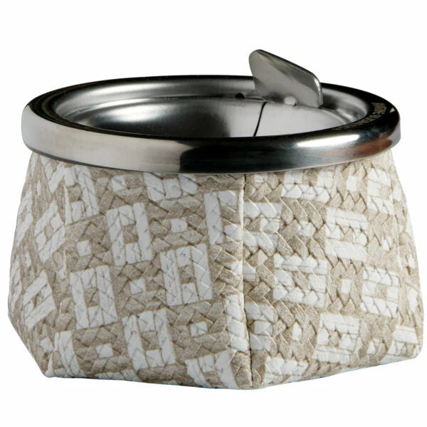 Ashtray O558