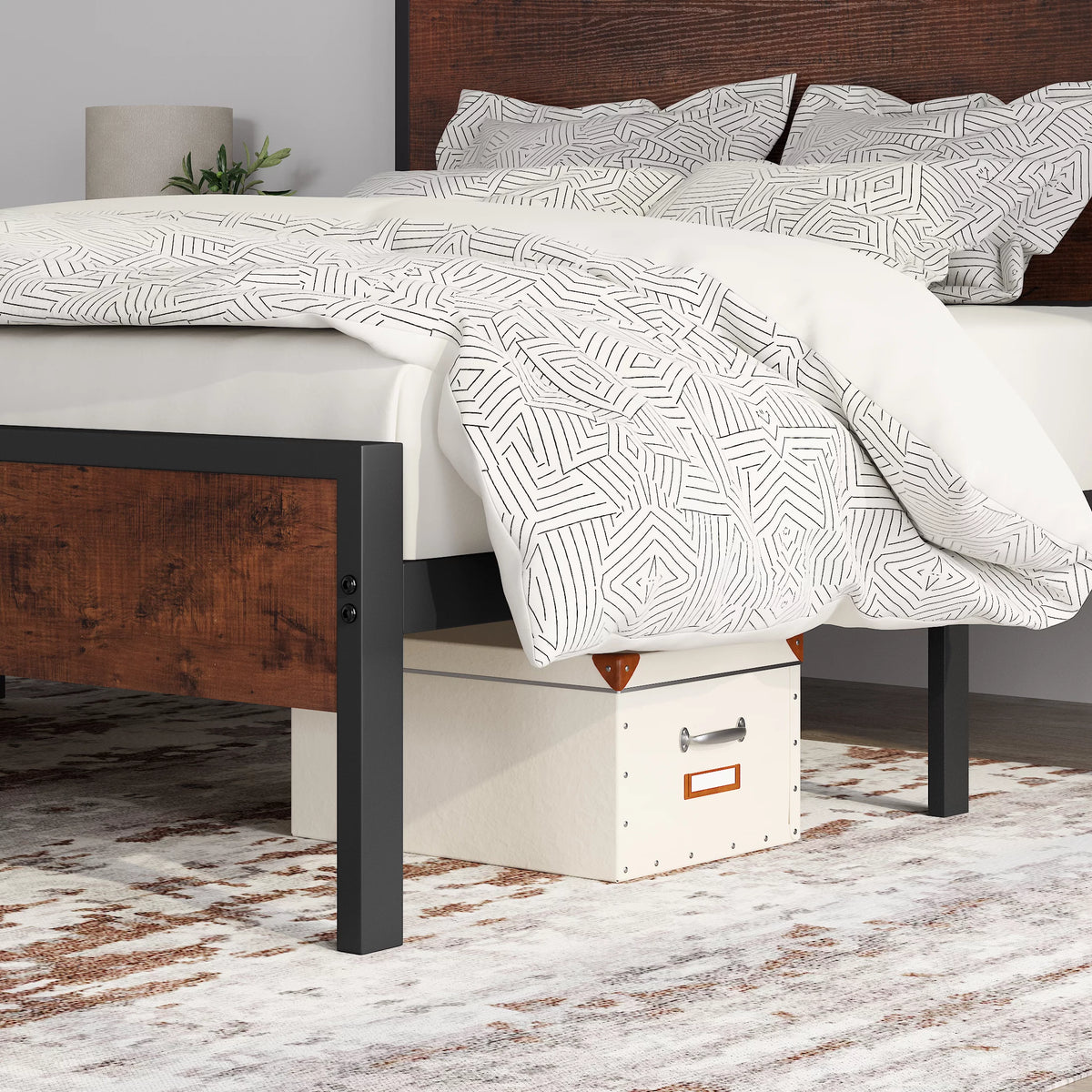 Queen Size Black Oak Headboard Bed Frame X798