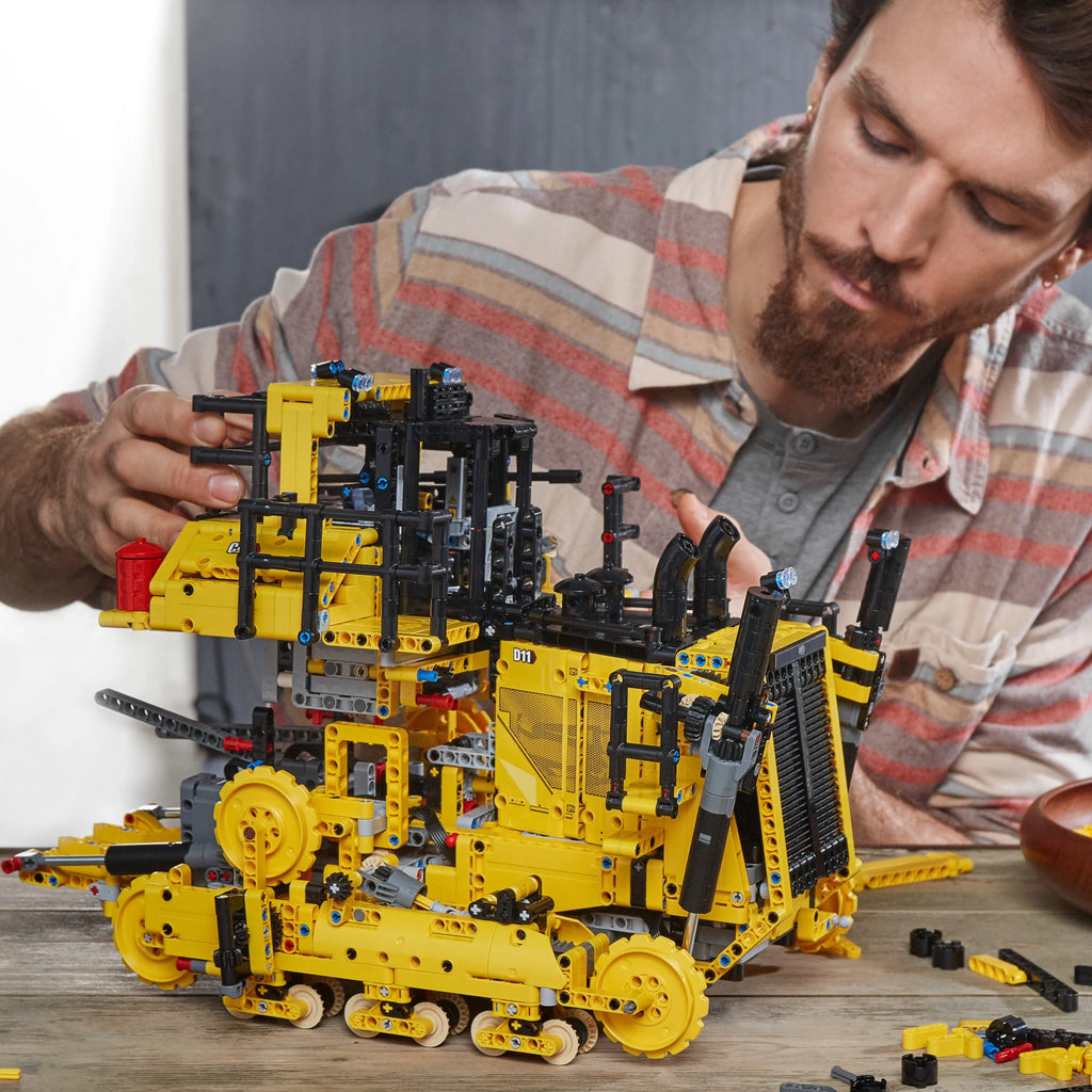 App-Controlled Bulldozer F252334