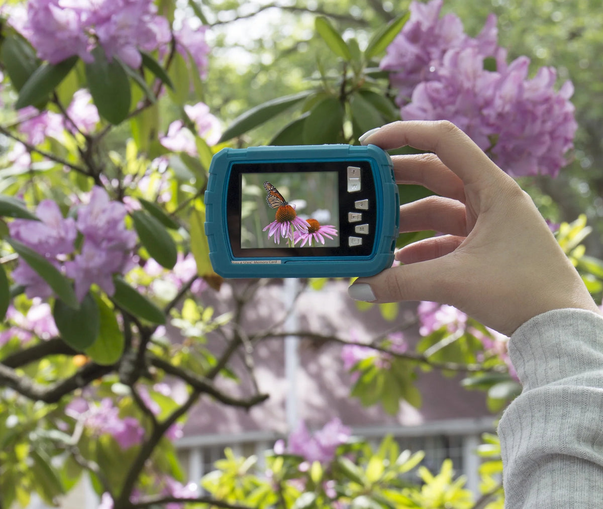 Waterproof 16MP Digital Camera J823