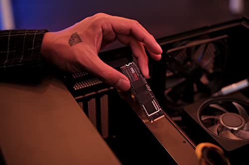 990 PRO SSD NVMe M.2 PCIe Gen4 Internal Solid State Hard Drive C689688