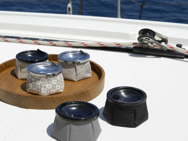 Ashtray O558