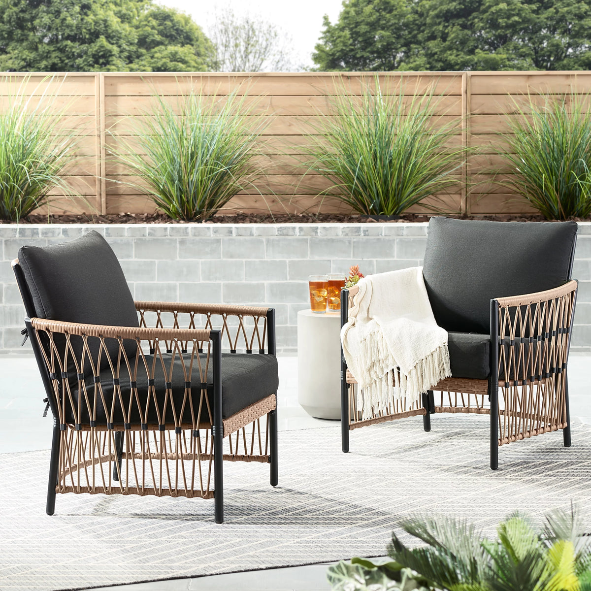 2-Pack White Outdoor Wicker Lounge Chair W52601