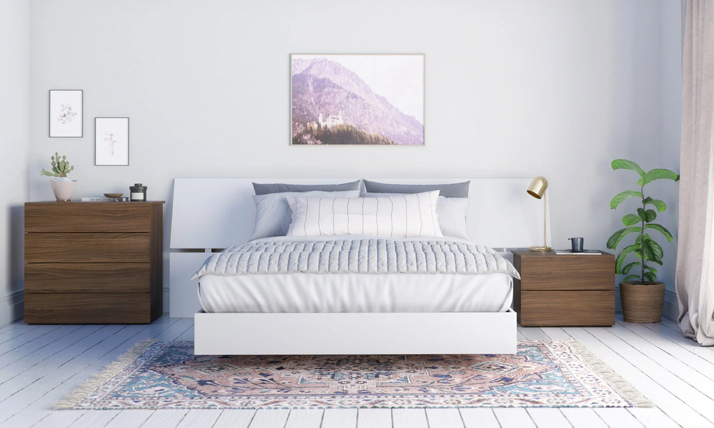 4 Piece Queen Size Bedroom Set Walnut and White D477643