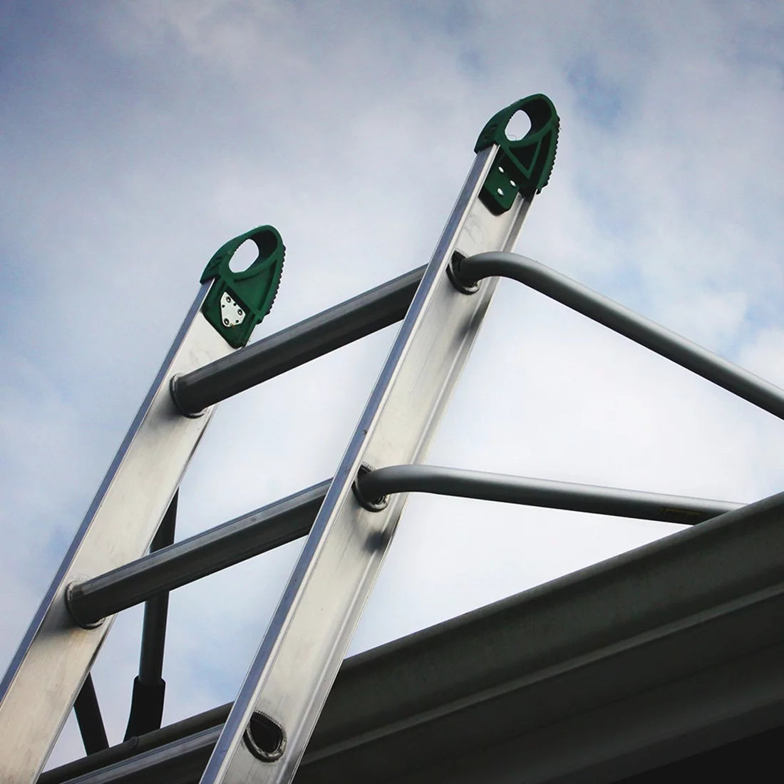 Open Rung Standout Bracket T854